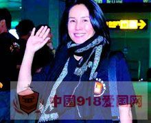 组图:高金素梅率队突袭靖国神社现场直击